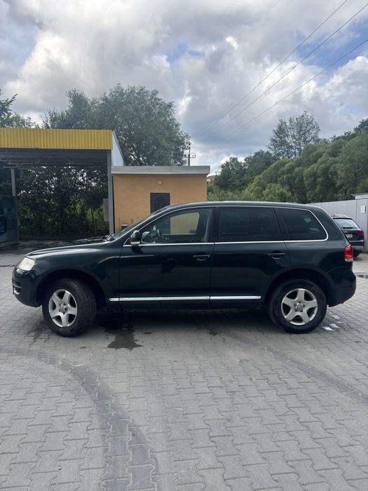 Volkswagen Touareg, надійний автомобіль, тільки для військових