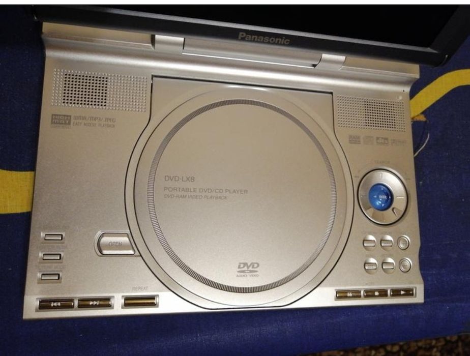Портативний dvd/cd-плеєр Panasonic dvd-lx8.