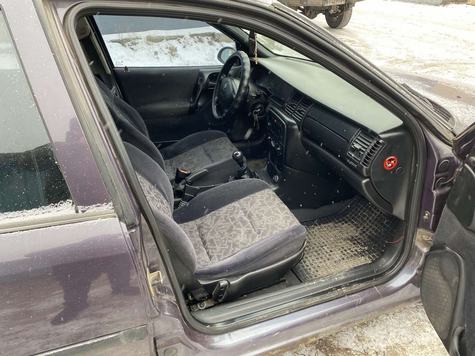 OPEL VECTRA B 1.6, в гарному технічному стані