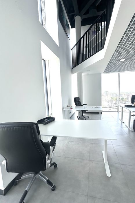 **Дворівневий Офіс 150 кв.м в Новому БЦ