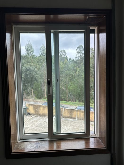 Janelas aluminio lacado branco