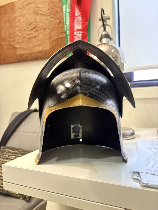 Capacete de Guerreiro Medieval