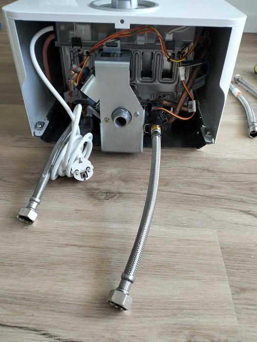 Esquentador ventilado BOSCH (14L) Therm 4600F 14 KME D23, NUNCA USADO - Coimbra