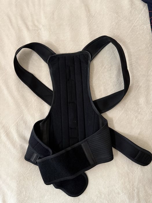 Ортопедичний коректор постави / реклінатор