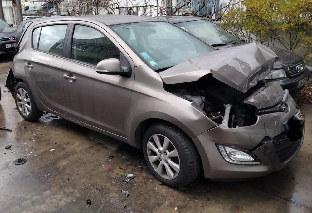 Hyundai I20 D3Fa 1.1 Crdi De 2013 Disponível Para Peças Motor