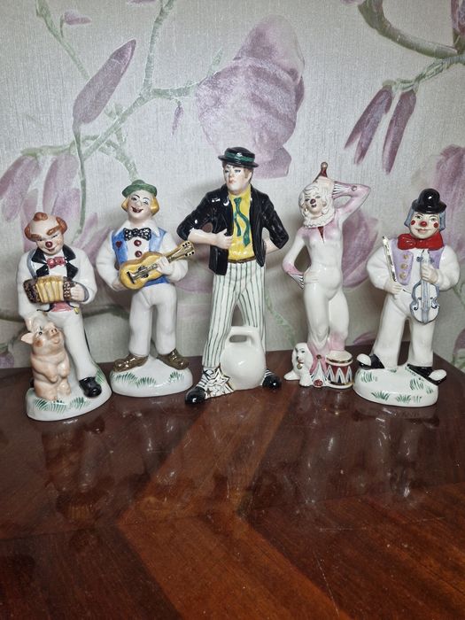 Фарфоровые статуэтки. Ретро. Раритет. Фигурки Фарфор Антиквариат
