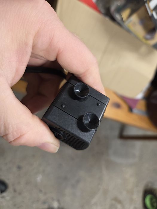 Mini pompka do akwarium