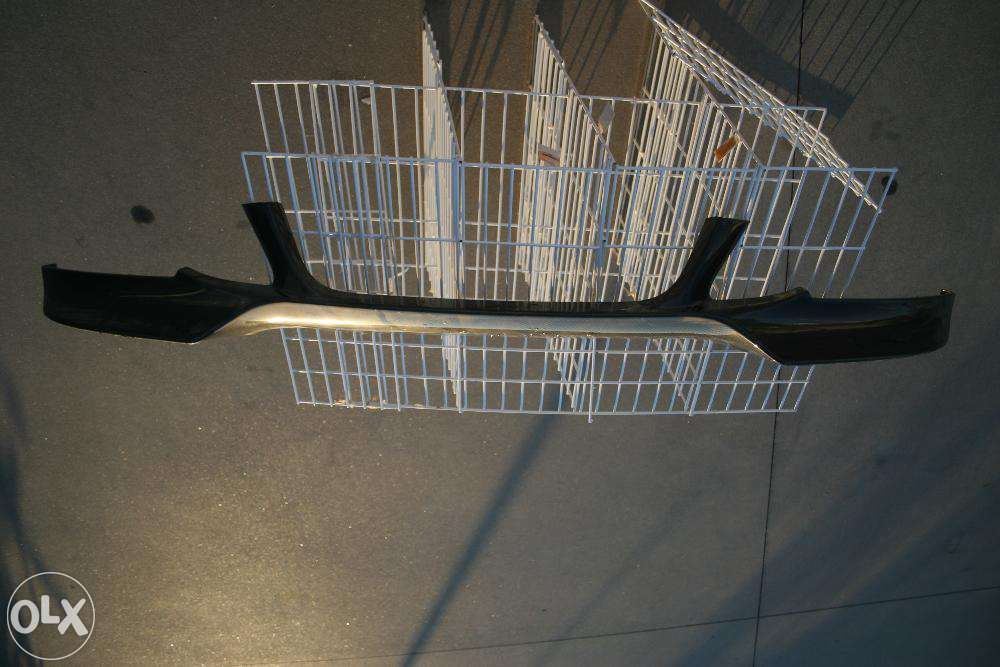 Lip/ splitter carbono para-choques Original Sport BMW E87 (série 1)