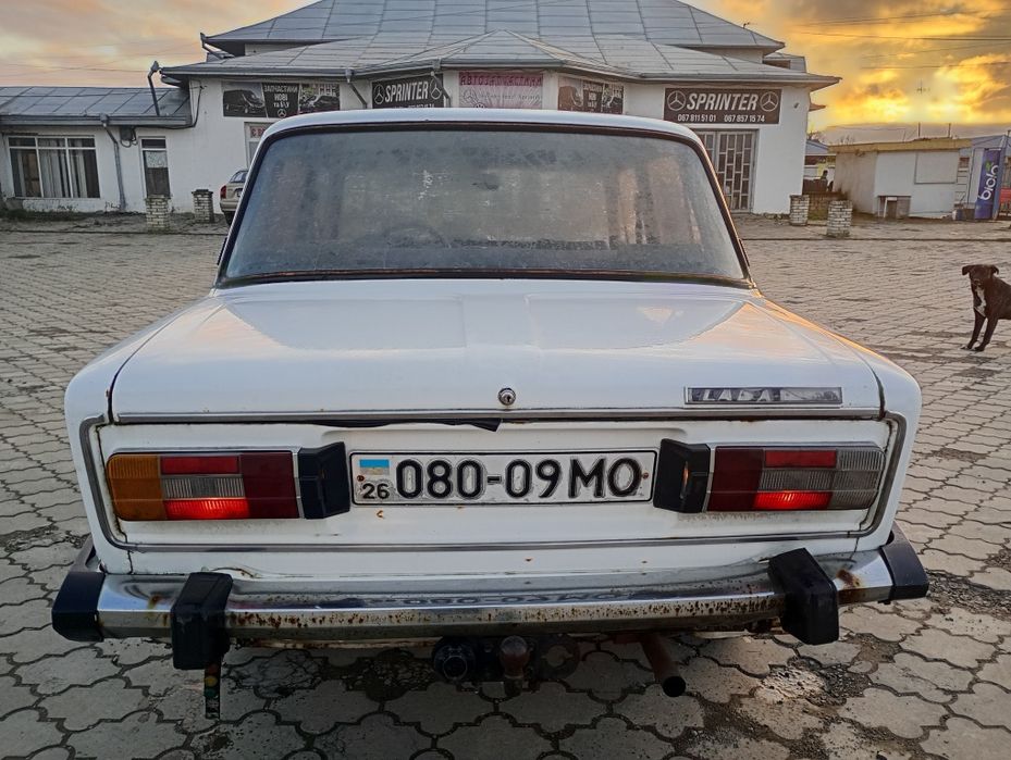 Автомобіль ВАЗ 2106