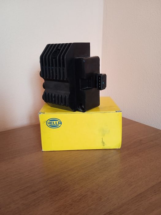 Продам катушку зажиганя HELLA 5 DA 193. 175-651