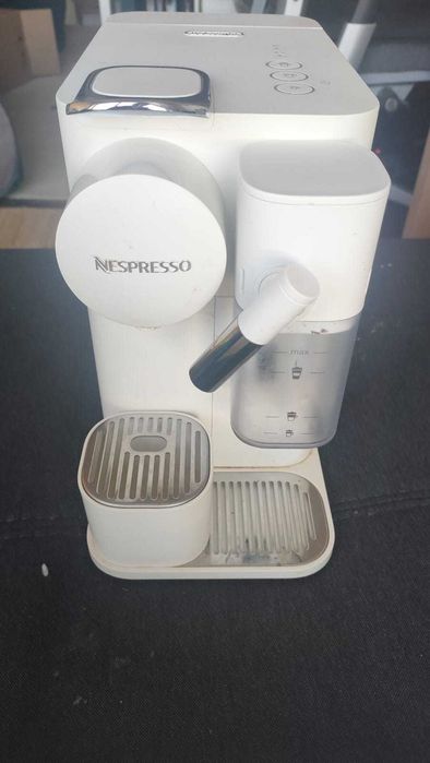Nespresso Delonghi Lattissima One