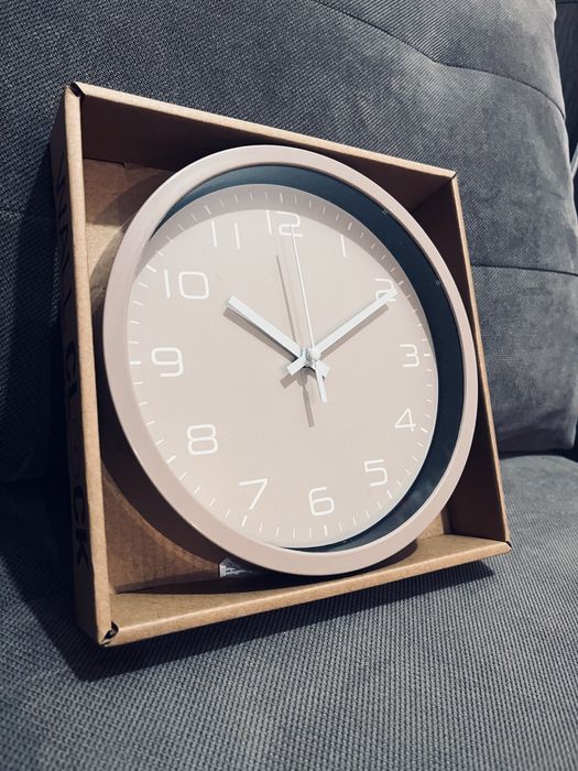Bezowy zegar scienny 20 cm srednica
