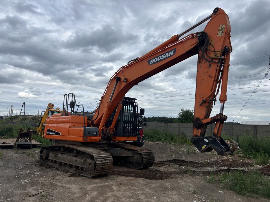 Koparka Gąsienicowa DOOSAN DX225LC – 2016 ROK  5200 mth
