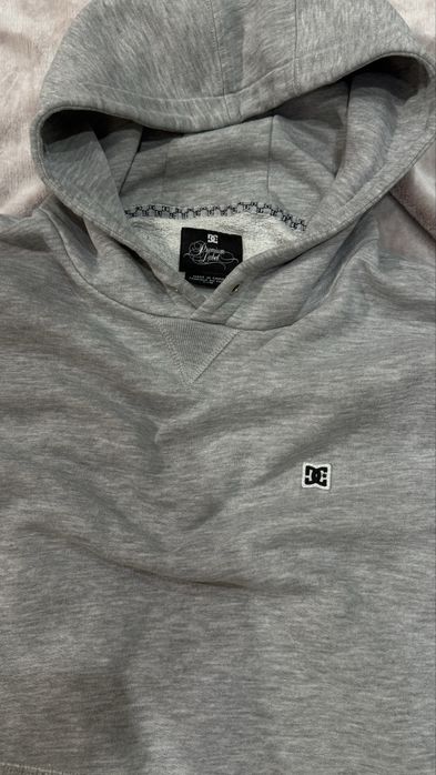 Худи DC shoes серого цвета