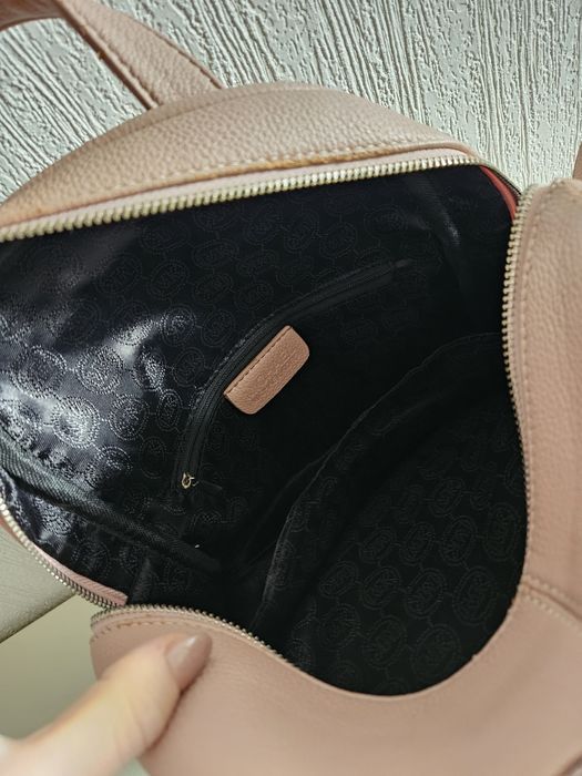 Рюкзак жіночий шкіряний пудрового кольору б/у