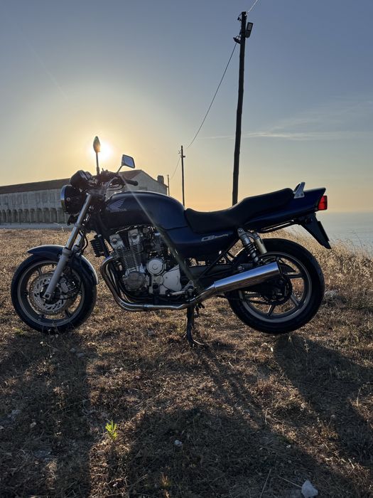 Honda cb 750 seven fifty
