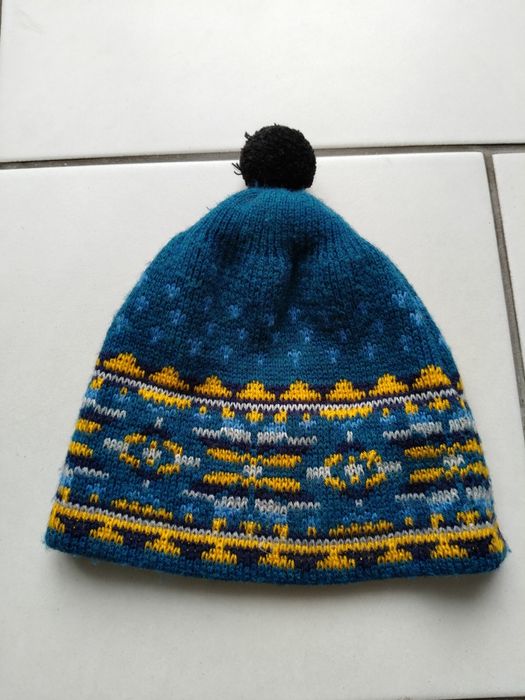 Niebieska czapka zimowa narciarska