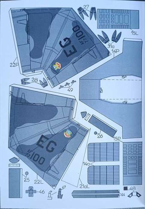 Model kartonowy HOBBY MODEL 21: samolot F-15C