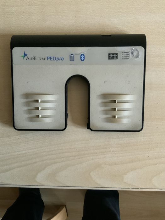 AirTurn PedPro (USA)Pedał bt do zmieniania stron  na tabletach.