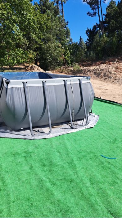 Piscina INTEX 549x274x132cm  model A18x9x52