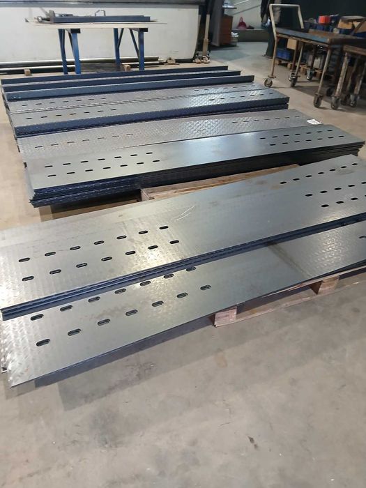 Blacha stalowa ryflowana 3mm - panel do zabudowy auto- lawety .