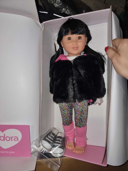 Лялька Adora оригінал