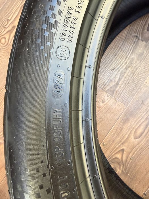 Шини Continental 285/40/R21