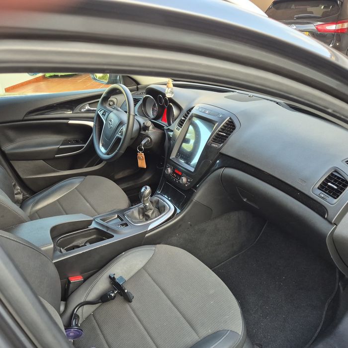 Opel Insignia Sports Tourer — fotografia 7