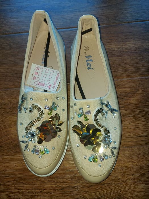 nowe buty mokasyny