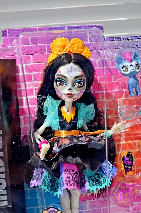 Лялька Monster High Skelita Calaveras Монстер Хай Скеліта Калаверас з вихованцем Кукла Скелита  с питомцем