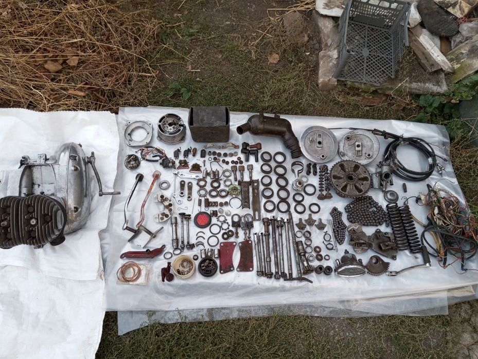 Катафот крыла Ява.