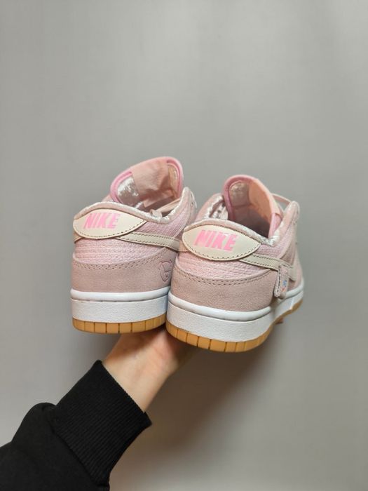 Жіночі кросівки Nike Sb Dunk Low Teddy Bear Pink рожеві тедді