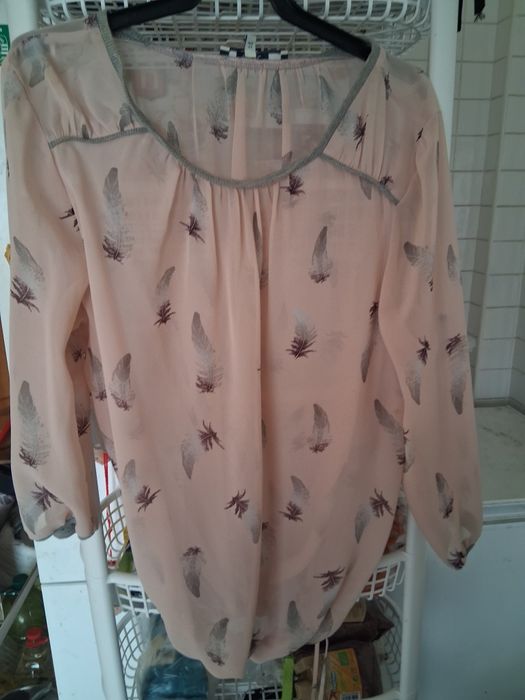 Roupa mulher,pouco uso. Cada peça a 1€