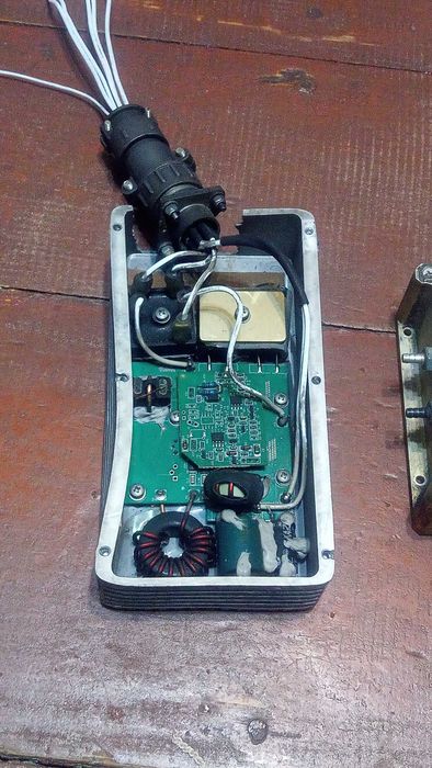 Плата польота з дрона .