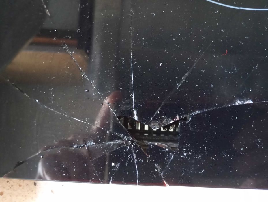 Placa de indução (com vidro partido)