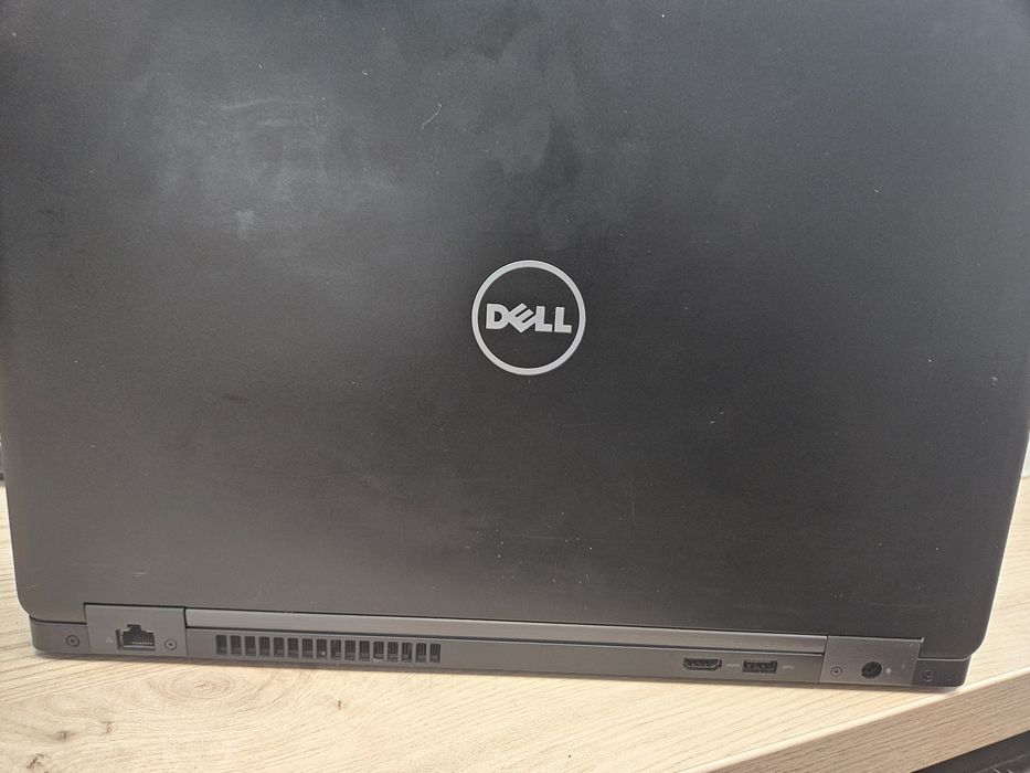 Dell Latitude 5580 i7-7820HQ/16Gb/SSD 256Gb/Nvidia 940MX/15.6" IPS/новая батарея