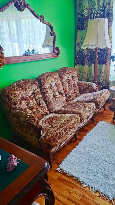 Piękny wygodny zestaw wypoczynkowy