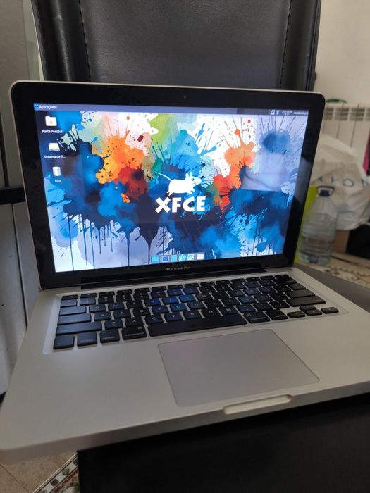 MacBook Pro 256GB 13 com  i5 8GB