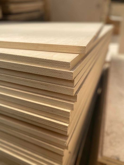 Sklejka 15mm 1525x1525mm suchotrwała II klasa