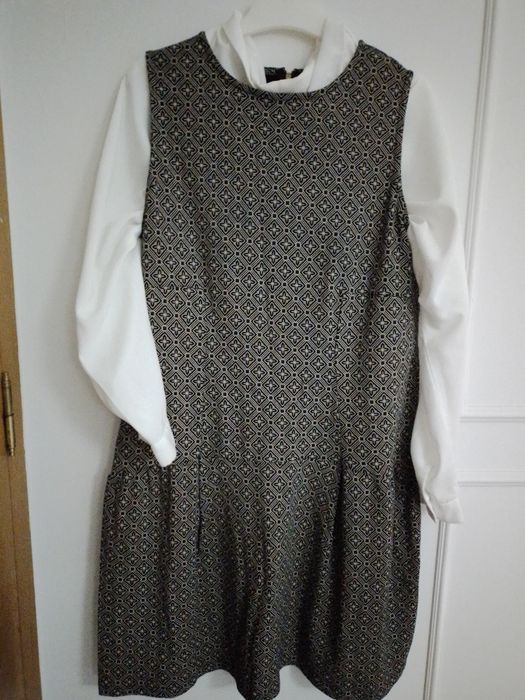 Vestido Mo, tecido quente tamanho XL