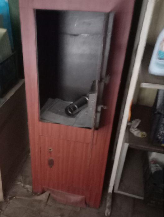 Сейф металевий 450×400×1200