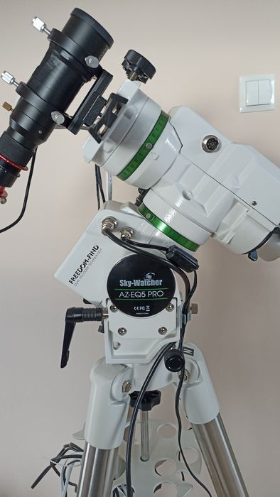 Teleskop astronomiczny z statywem