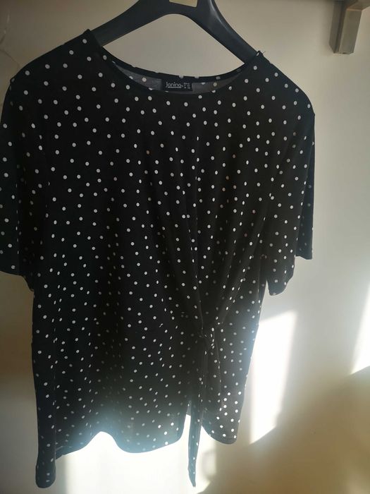 Janina czarna bluzka w grochy r. 46 Sucha • OLX.pl