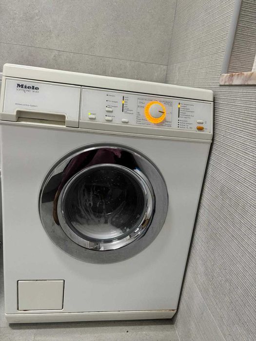 Máquina Lavar Roupa da Míele Softtronic W413