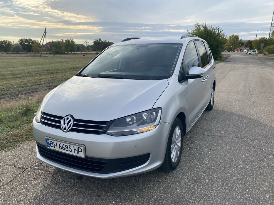 Продається Volkswagen Sharan 2011 року
