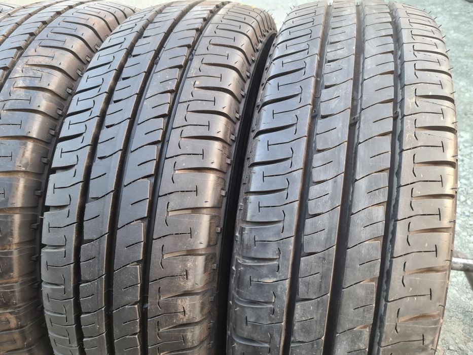 Komplet 215/70r15C Michelin Agilis demo