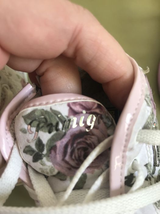 Ботинки на девочку