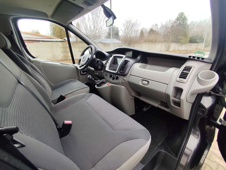 Opel Vivaro 2.0 115KM**Brygadówka**Bogata wersja**Piękny**