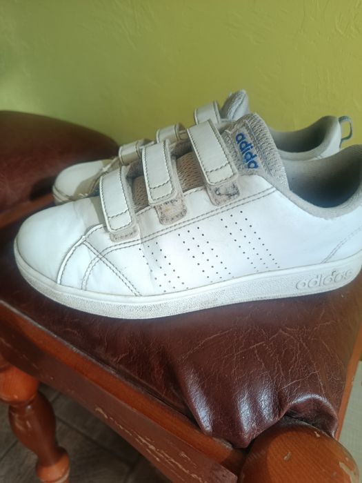 Кросівки adidas, розмір 35