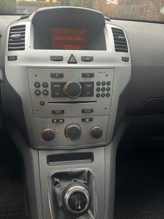 Opel Zafira b 1.8 103 KM